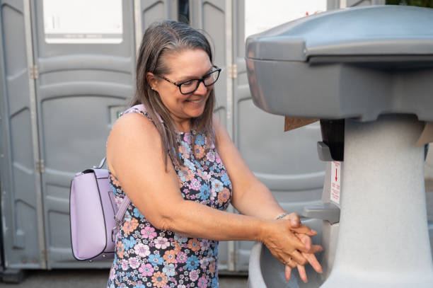 Portable Toilet Options We Offer in Santa Fe, TX